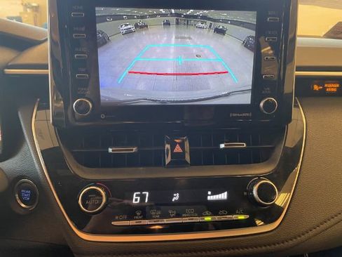 Used 2021 Toyota Corolla SE w/ SE Premium Package FWD image 21