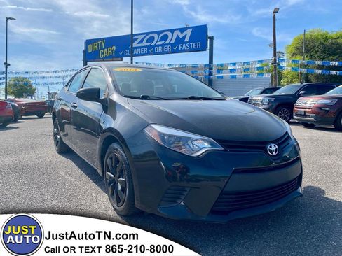 Used 2014 Toyota Corolla LE image 1