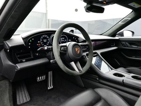 Certified 2025 Porsche Taycan GTS AWD/4WD image 4