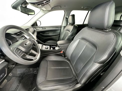 Used 2023 Jeep Grand Cherokee Limited w/ Trailer Tow Prep Group (B) image 21