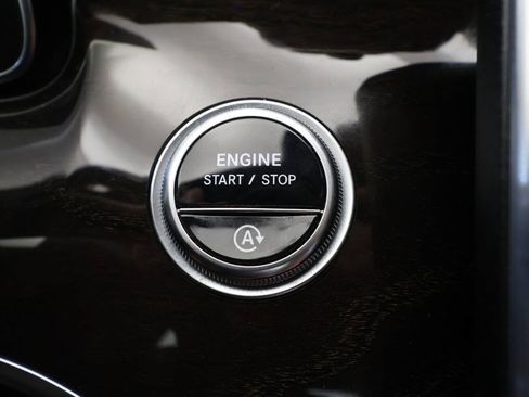 Used 2022 Mercedes-Benz C 300 4MATIC Sedan image 24