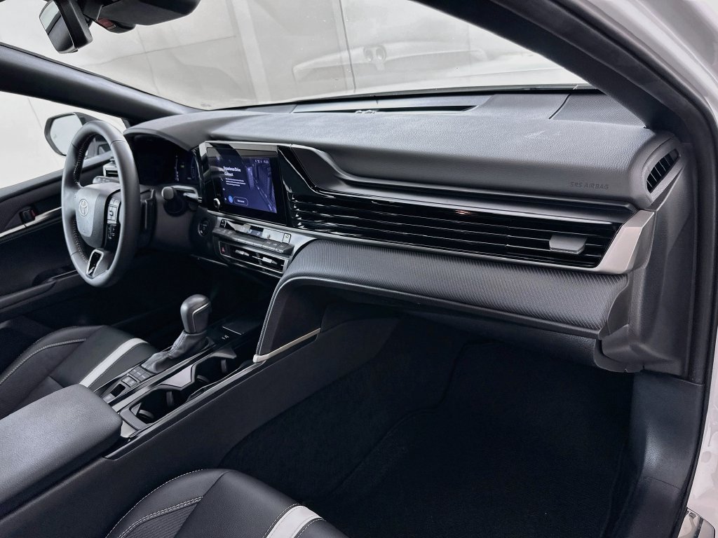 Used 2025 Toyota Camry SE w/ Convenience Package FWD image 29