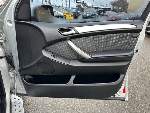 Used 2002 BMW X5 4.6is image 23