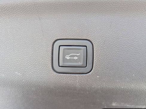 Used 2023 Chevrolet Tahoe LT w/ LT Signature Package image 30