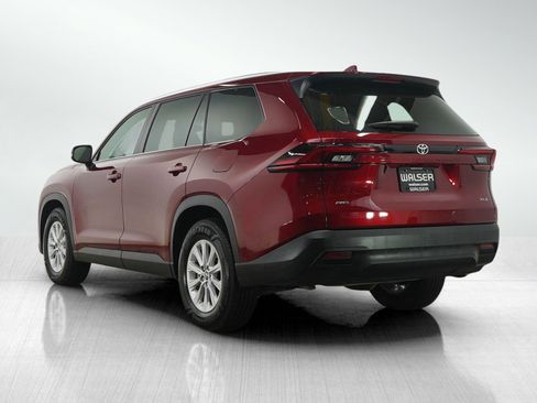 Used 2025 Toyota Grand Highlander AWD image 5