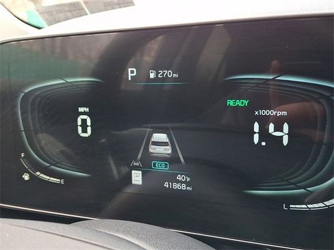 Certified 2023 Kia Niro EX image 19