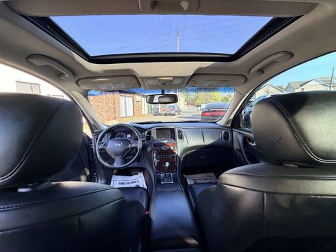 Used 2012 INFINITI EX35 Journey w/ Premium Pkg image 24