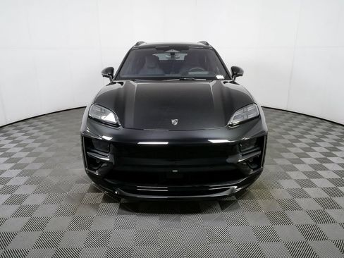 New 2026 Porsche Macan Turbo Electric image 38