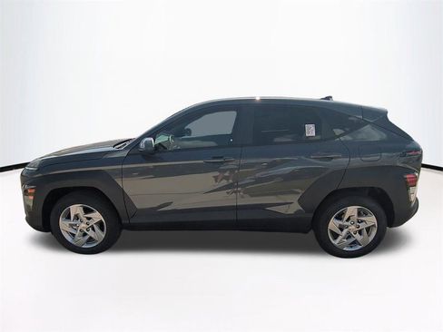 New 2026 Hyundai Kona SE image 8
