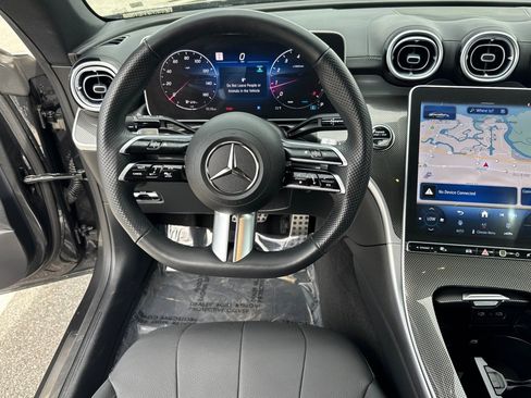 Certified 2025 Mercedes-Benz CLE 300 4MATIC Coupe image 31