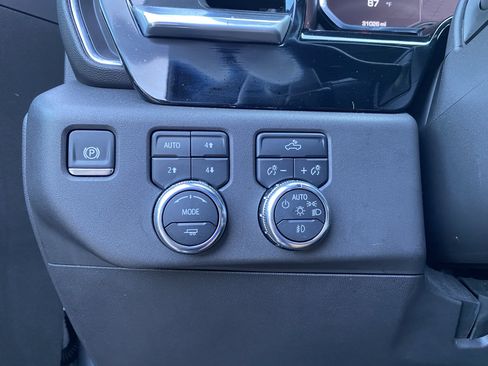 Used 2024 GMC Sierra 1500 Elevation w/ Preferred Package AWD/4WD image 19