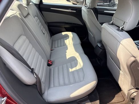 Used 2013 Ford Fusion S FWD image 15