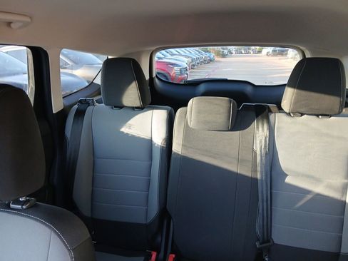 Used 2017 Ford Escape S image 16