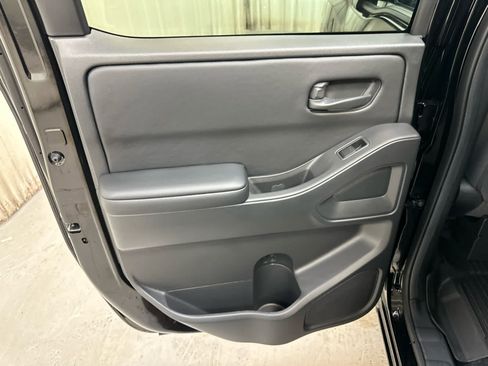 Certified 2026 Nissan Frontier SV w/ All-Weather Content Package AWD/4WD image 27