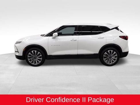Used 2024 Chevrolet Blazer Premier w/ Driver Confidence II Package image 7