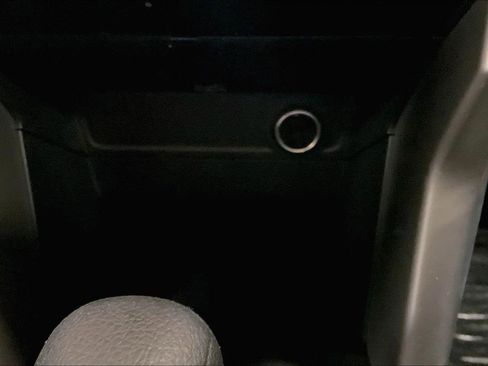 Used 2016 Subaru Forester 2.5i Premium AWD/4WD image 31