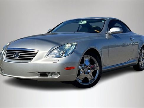 Used 2005 Lexus SC 430 Convertible image 2