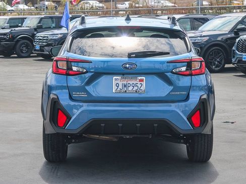 Used 2024 Subaru Crosstrek 2.0i Premium w/ Crosstrek Mirror Package AWD/4WD image 9