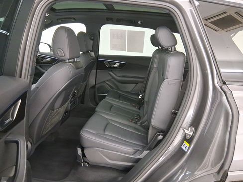 Used 2025 Audi Q7 2.0T Premium Plus w/ Premium Plus Package image 13