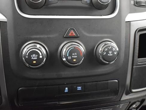 Used 2024 RAM 1500 Classic SLT image 32