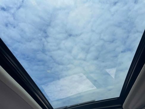 Used 2023 Subaru Crosstrek 2.0i Premium image 29