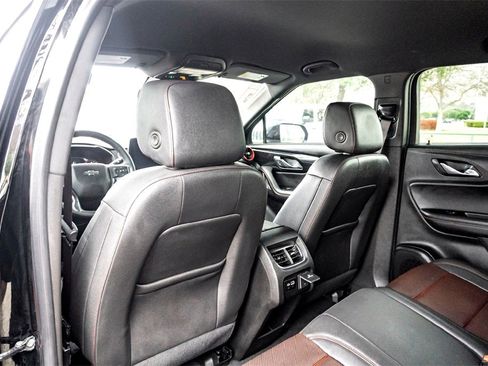 Used 2025 Chevrolet Blazer RS image 28