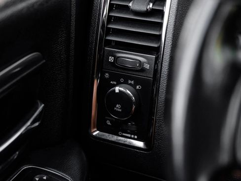 Used 2017 RAM 1500 Sport w/ Ignition Orange Sport Package image 35