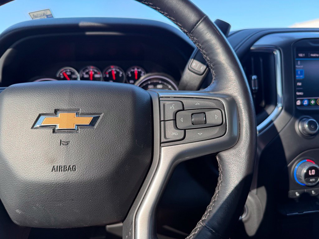 Used 2022 Chevrolet Silverado 1500 LT AWD/4WD image 9