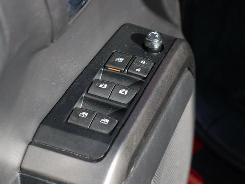 Used 2022 Toyota Tacoma TRD Sport image 16