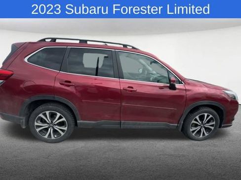Used 2023 Subaru Forester Limited AWD/4WD image 10