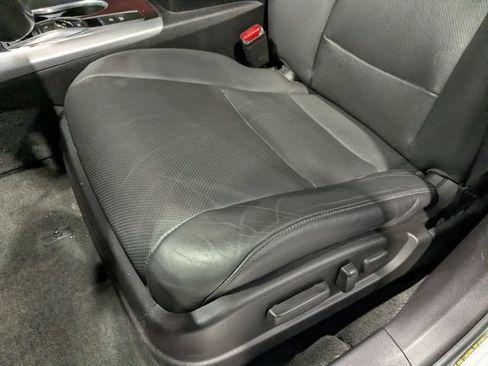 Used 2017 Acura TLX w/ Technology Package FWD image 25