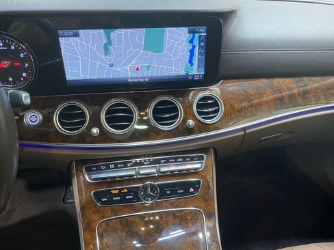 Used 2019 Mercedes-Benz E 450 4MATIC Sedan image 16