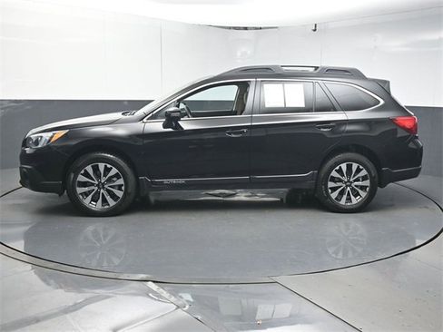 Used 2016 Subaru Outback 3.6R Limited image 5