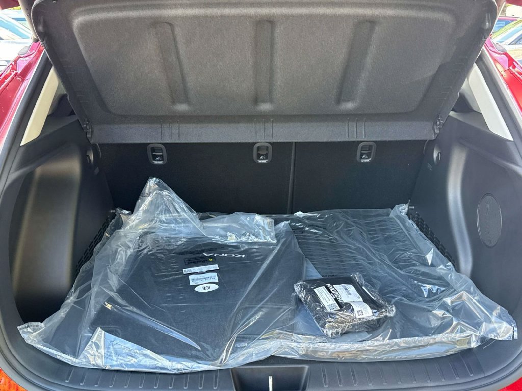 New 2027 Hyundai Kona Limited AWD/4WD image 11