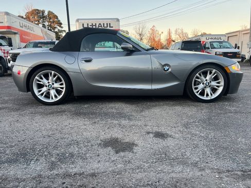 Used 2008 BMW Z4 3.0i image 2