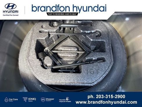 Certified 2023 Hyundai Venue SEL FWD image 30