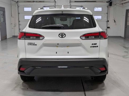 Used 2024 Toyota Corolla Cross XSE image 8