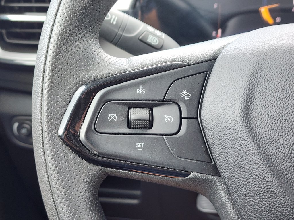 Used 2025 Chevrolet TrailBlazer LT FWD image 25