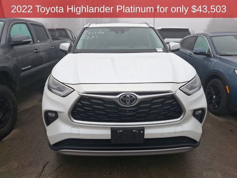 Used 2022 Toyota Highlander Platinum image 3