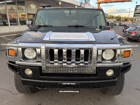 Used 2004 HUMMER H2 w/ Preferred Equipment Group image 9
