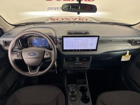 New 2025 Ford Maverick XL image 10