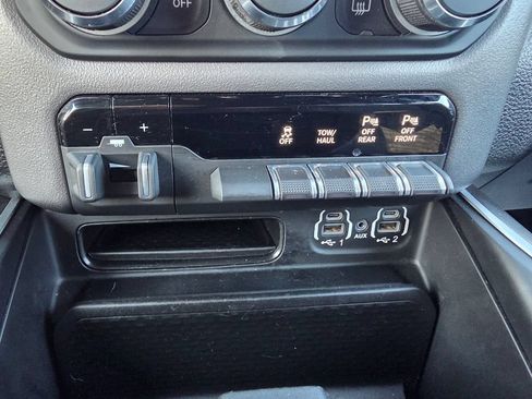 Used 2021 RAM 1500 Big Horn AWD/4WD image 18