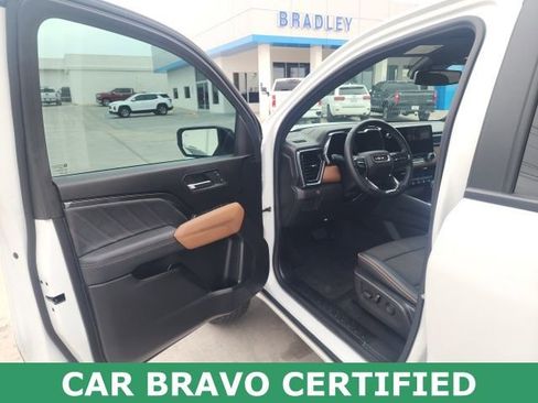 Certified 2025 GMC Canyon AT4 image 22