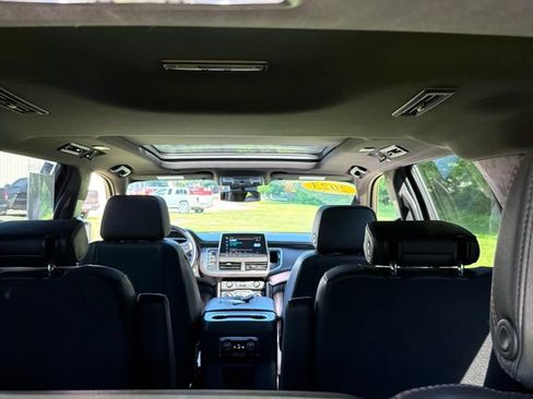 Used 2023 Chevrolet Tahoe RST w/ Luxury Package AWD/4WD image 15