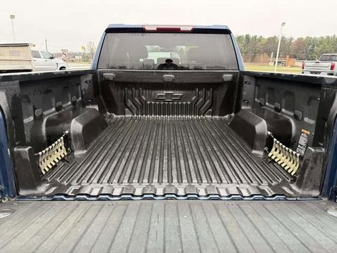 Used 2021 Chevrolet Silverado 1500 LT image 10
