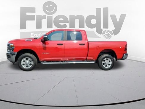 Used 2026 RAM 2500 Big Horn AWD/4WD image 2