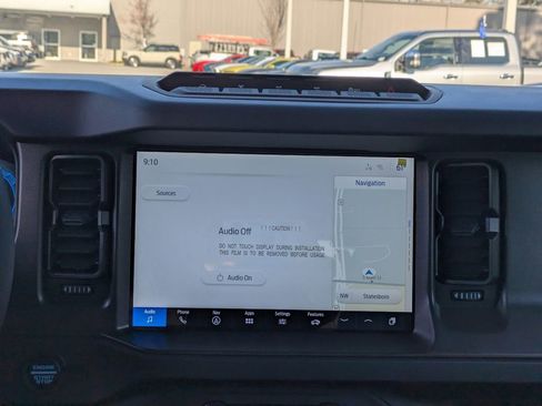 New 2025 Ford Bronco Badlands image 18