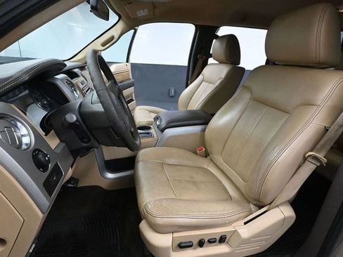 Used 2011 Ford F150 Lariat w/ Lariat Chrome Pkg image 23