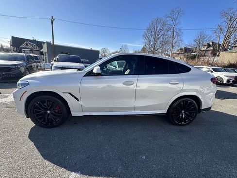 Used 2022 BMW X6 xDrive40i w/ M Sport Package image 6