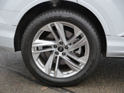 Used 2023 Audi Q7 3.0T Premium Plus w/ Premium Plus Package image 11